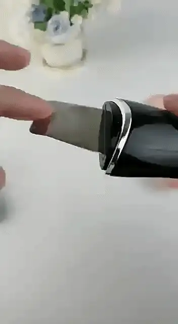 20230628_adac700c0e08ef60_416562408186_mp4_264_ld_unlimit_taobao-ezgif.com-video-to-gif-converter face-blackhead-remover